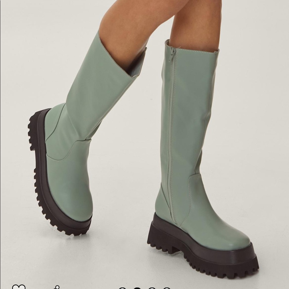 BNIB Nasty Gal Rubber Knee High Wellie Boots